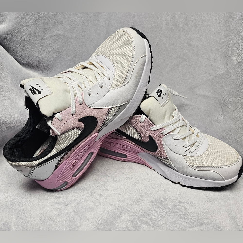 NIKE EXCEE - WHITE/BLACK/PINK - 9.5W